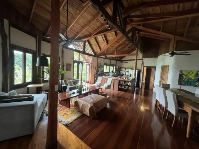 Casa Brisa: Handcrafted Natural Home with Valley Views in La Ecovilla